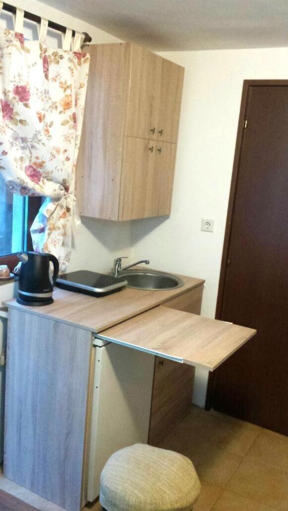La Buni Buşteni Zimmer foto