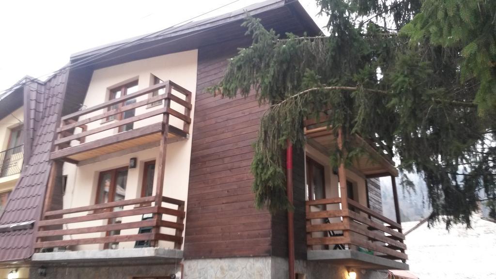 La Buni Buşteni Exterior foto